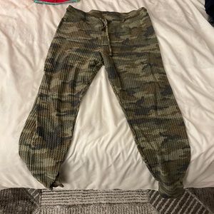 Camo sleep thermal pants.  Happy to provide more/better pictures just comment!